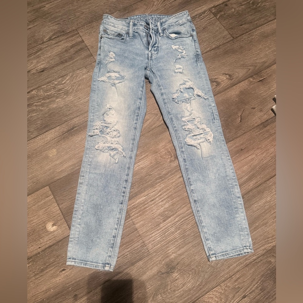 American Eagle Outfitters Light Blue Distressed Skinny Jeans